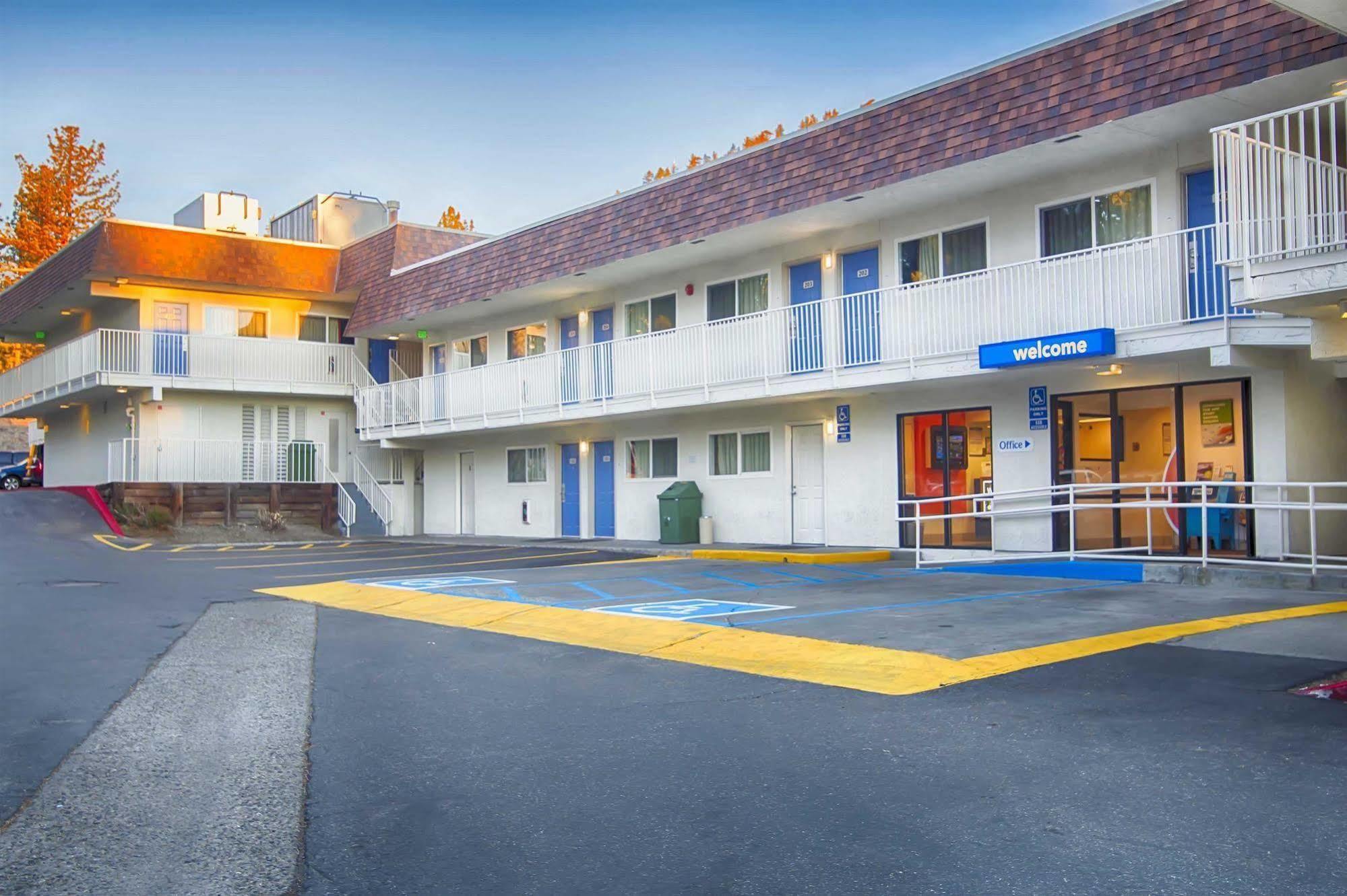 Motel 6-Mammoth Lakes, Ca Eksteriør billede